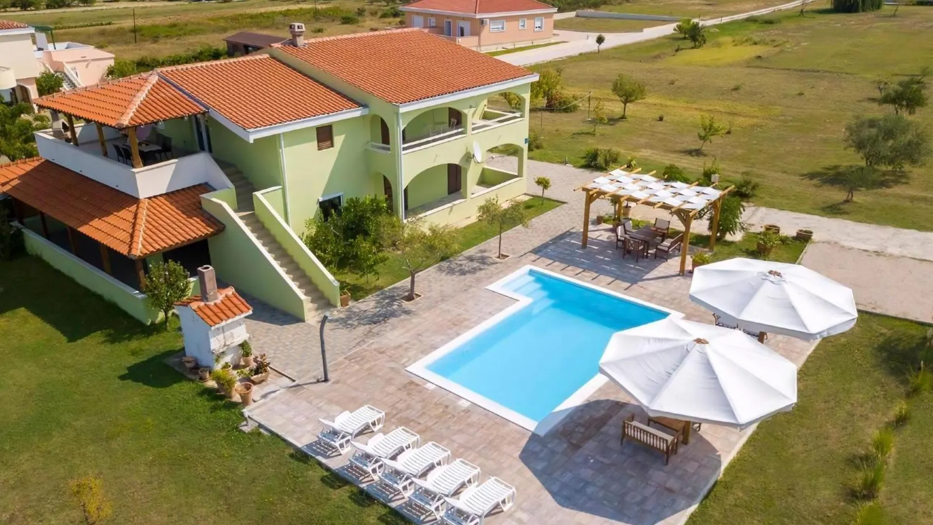 Apartman Wohnung In Ljubac Mit Gemeinschaftlichem Pool Croatia