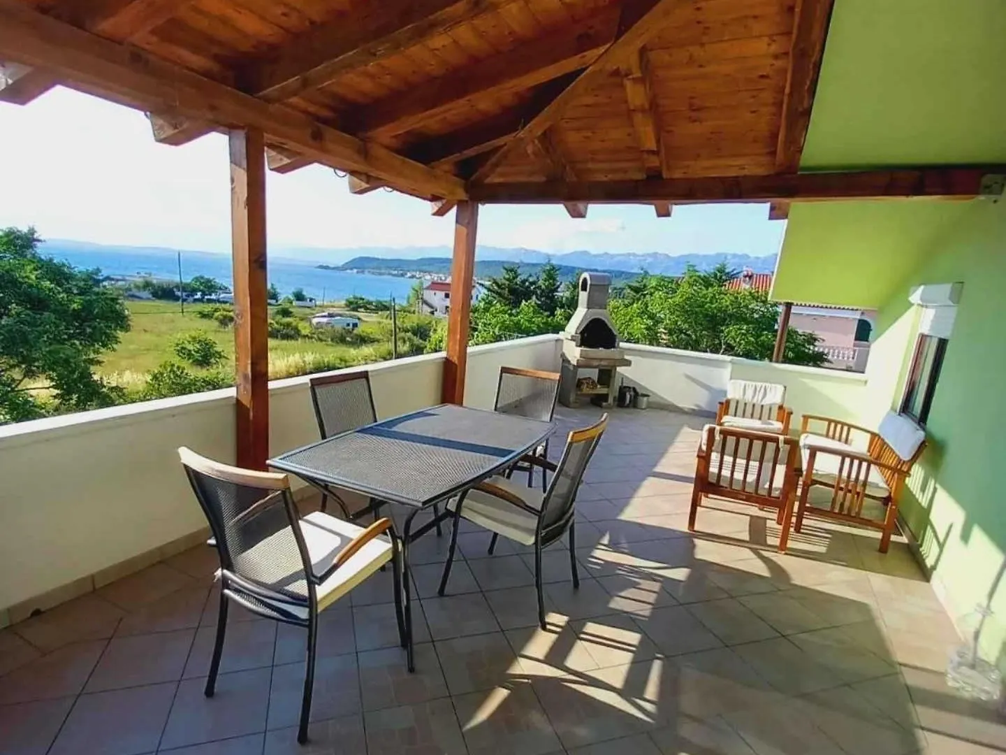 Apartman Wohnung In Ljubac Mit Gemeinschaftlichem Pool